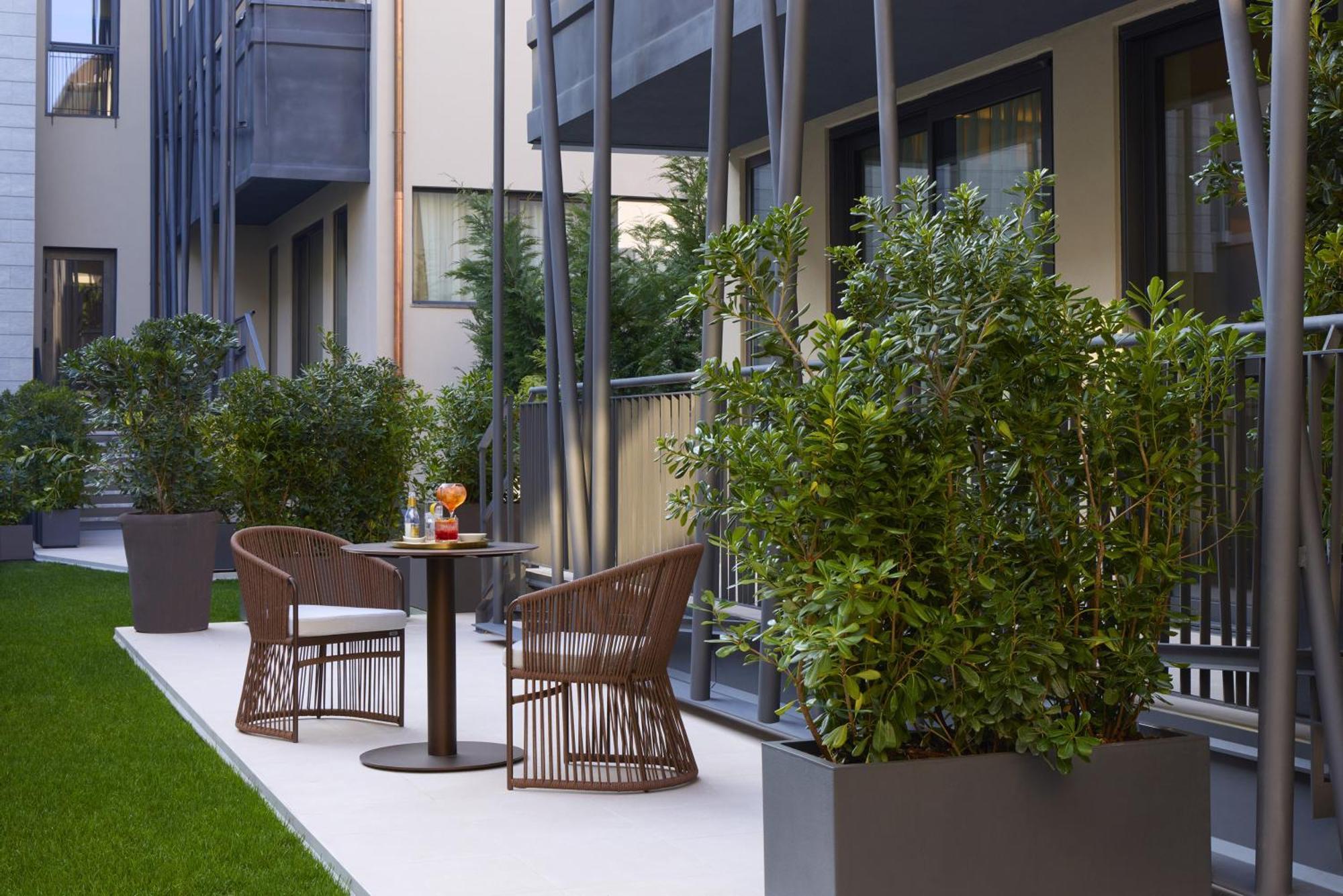 Nemi Hotel Milano Exteriör bild